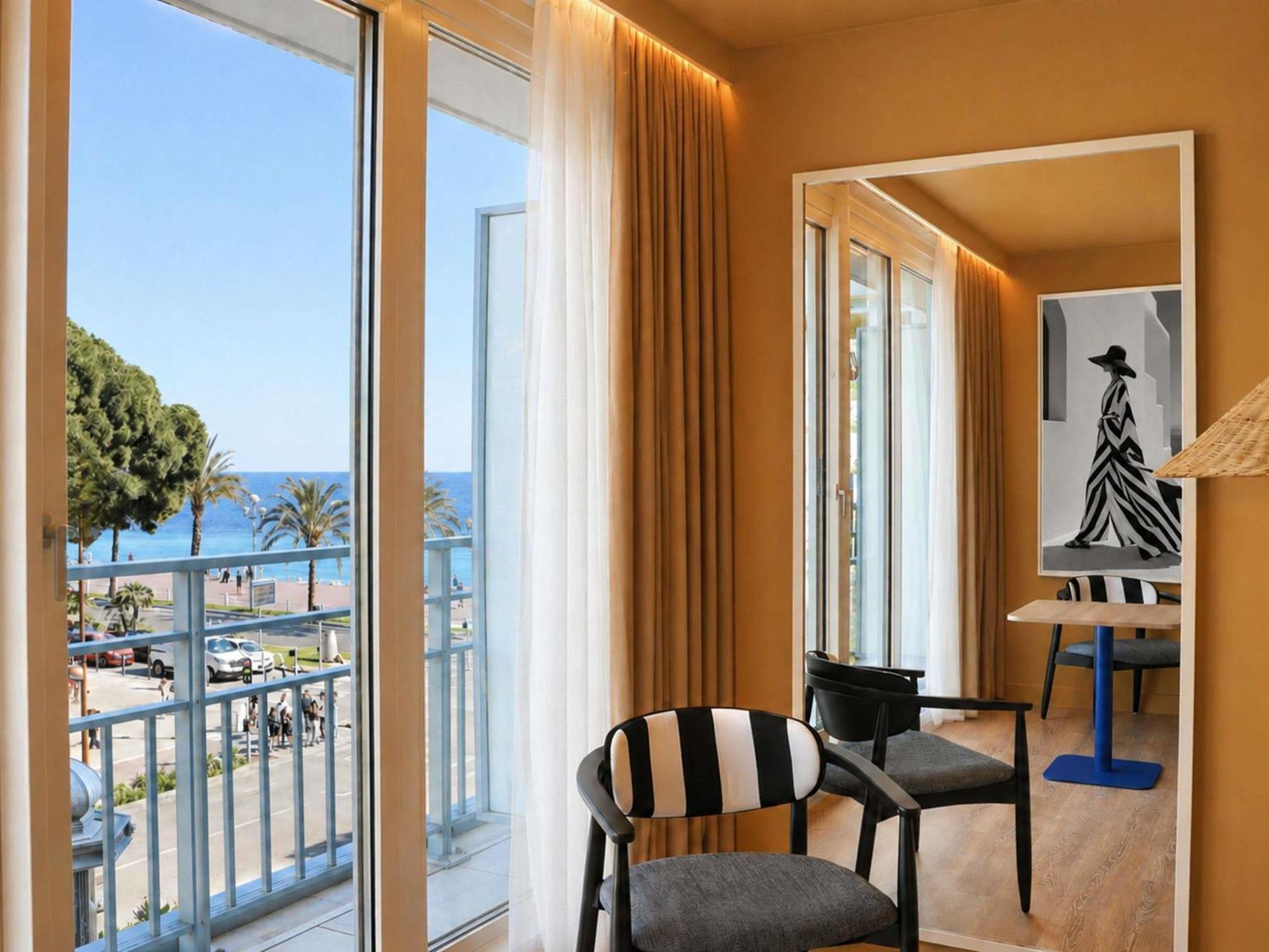 Privilege Twin Room with Balcony - Sea and Garden View