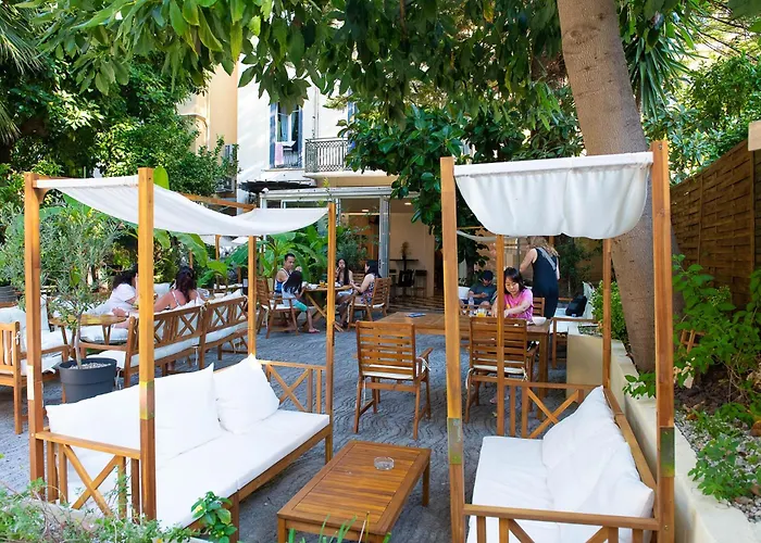 Auberge de Jeunesse HI Nice Les Camélias