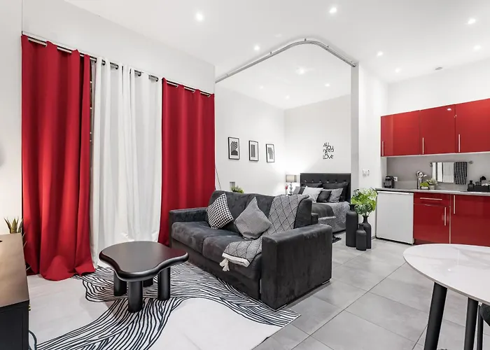 Hôtel accueillant les animaux: Nice Renting - Gallo - New Modern Loft Old Town Massena