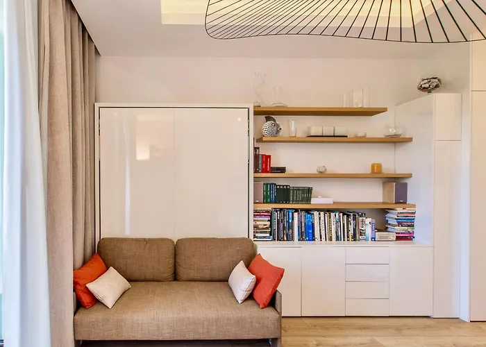 Location de vacances: GRAND HÔTEL City Center at 2 minutes walk from the beach