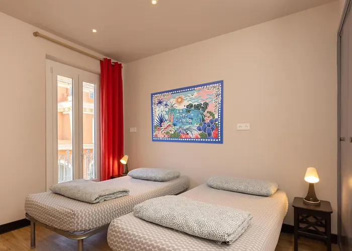 Lodging Villa Saint Exupery Beach